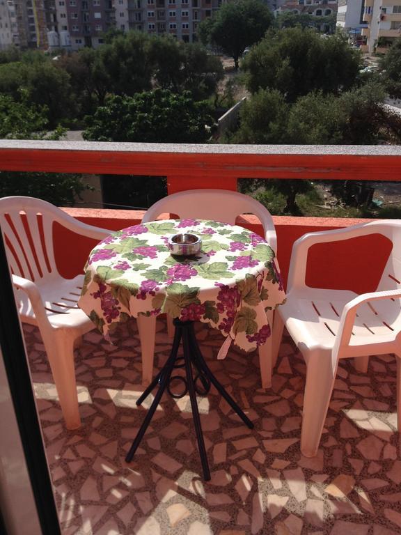 Apartments Holiday Будва Екстер'єр фото