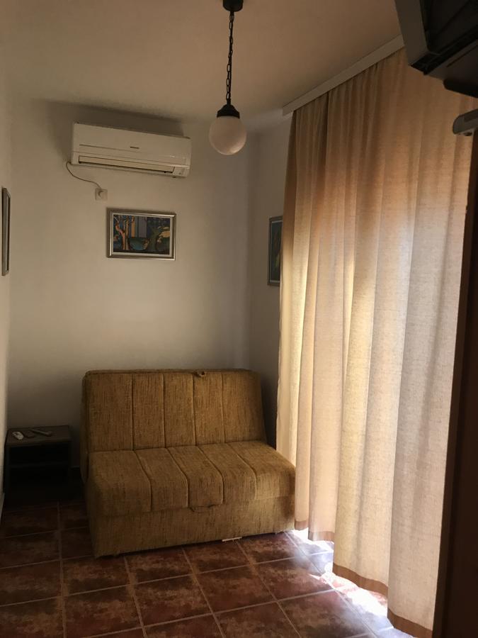 Apartments Holiday Будва Екстер'єр фото